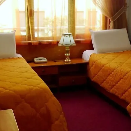 호텔 Kruja 3*