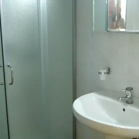 Kruja 3* טיראנה