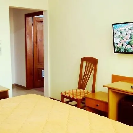 Kruja 3* טיראנה