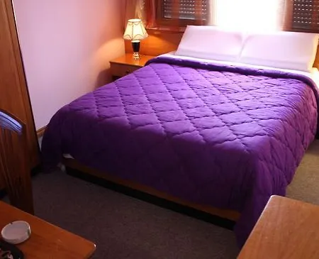 Kruja فندق تيرانا