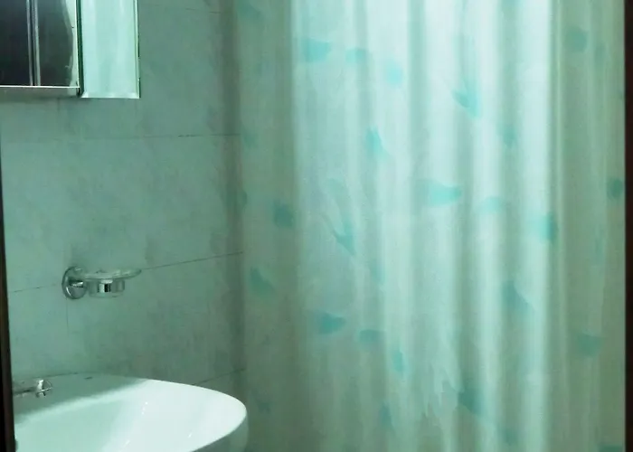 מלון Kruja 3*